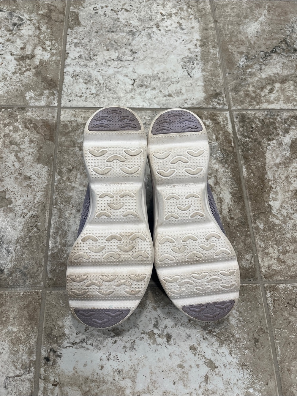 Skechers Glide-Step Women's Lavender Slip-On Athletic Shoes - Picture 2 of 6
